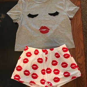 Kissy pajamas!